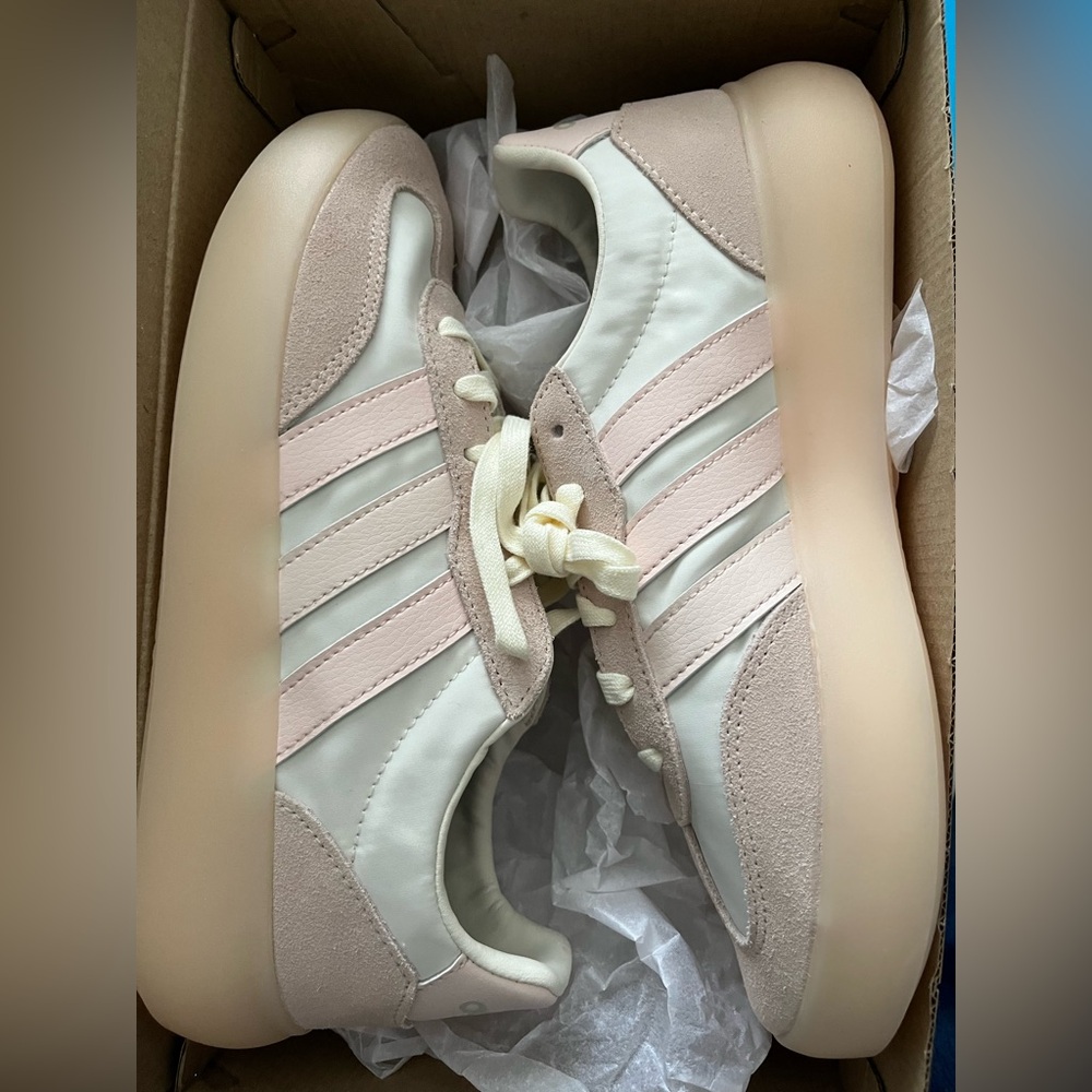 adidas Women's Cream and Pink Sneakers